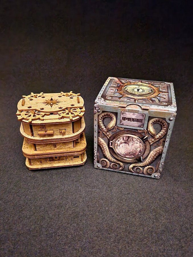 Cluebox Davy Jones Locker sisältää salalokeron, joka aukeaa pakopelitehtäviä kuutiosta ratkomalla