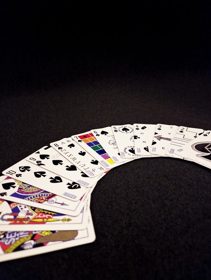 Kotona pelattava pakopeli korttipakan muodossa